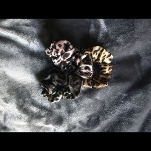 Leopard print scrunchies- pack of 3
